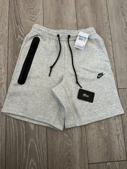 GREY TECH FLEECE SHORTS