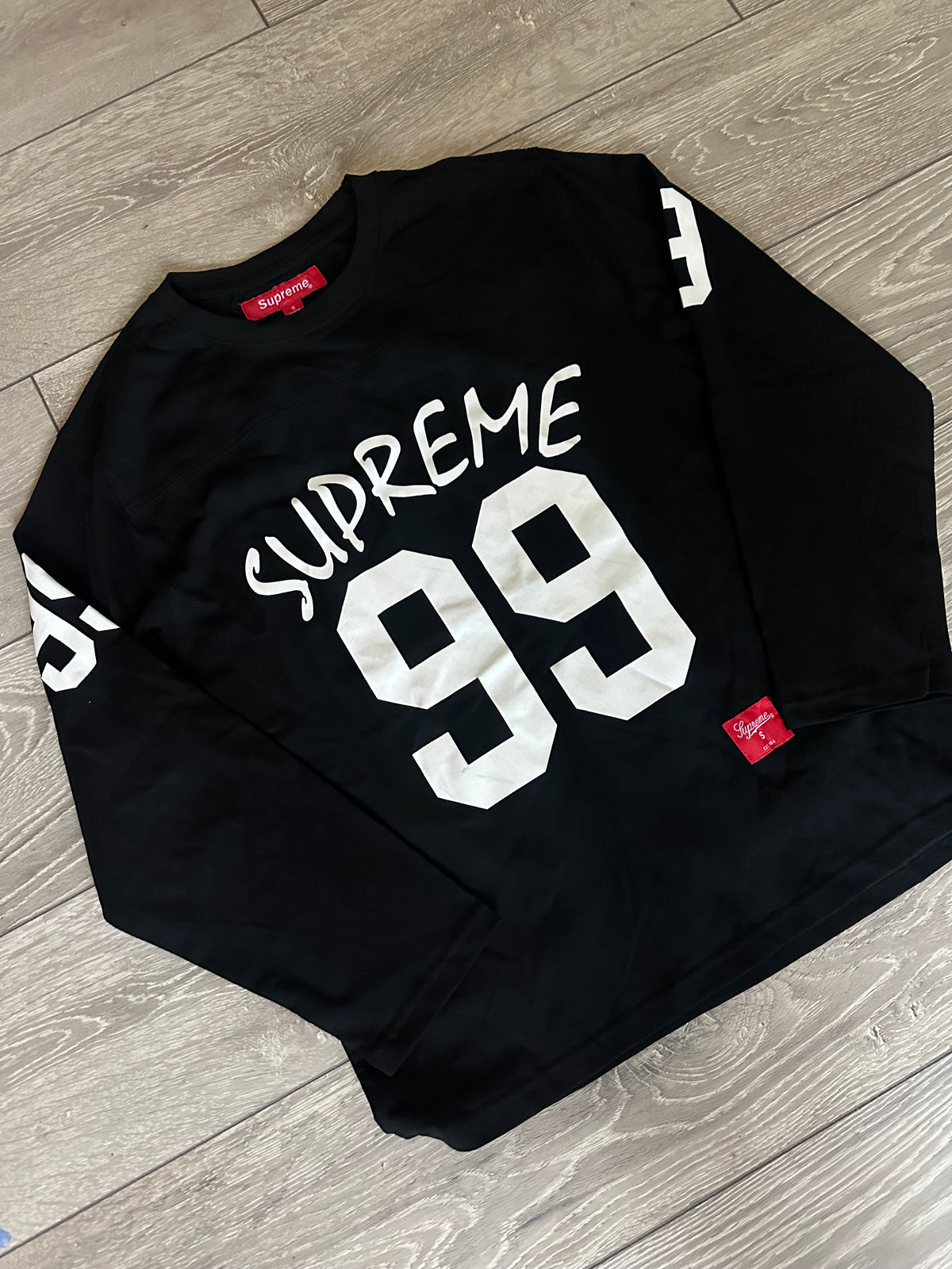 Supreme ‘99’ Longsleeve T-shirt