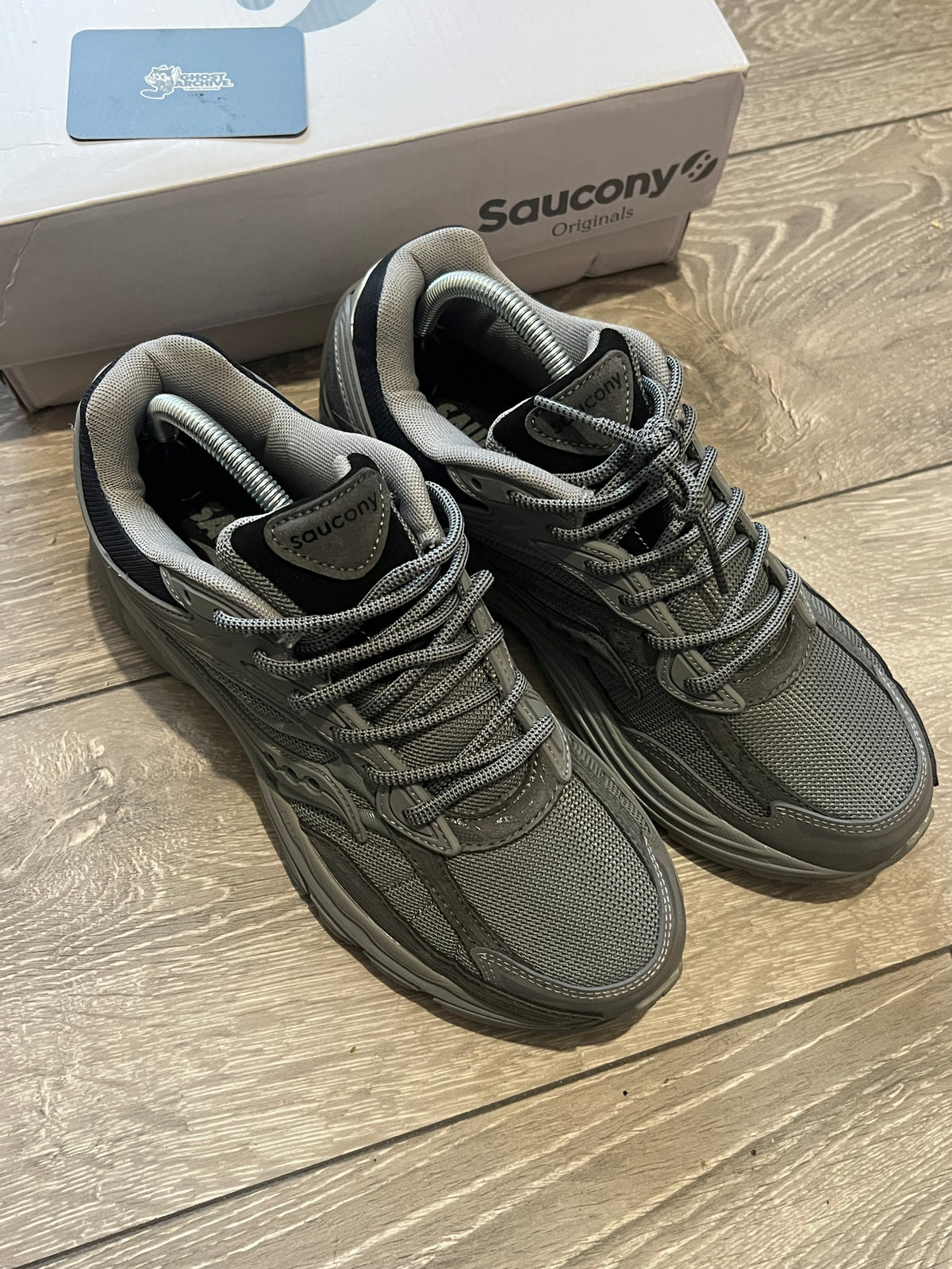 Saucony’s Omni 9s - Heather Grey